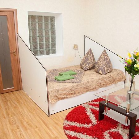Semi-Luxury Apartment On Zhukovskogo Street 57 Zaporizhia 外观 照片