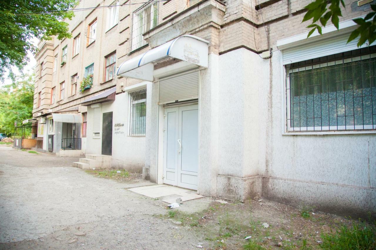 Semi-Luxury Apartment On Zhukovskogo Street 57 Zaporizhia 外观 照片